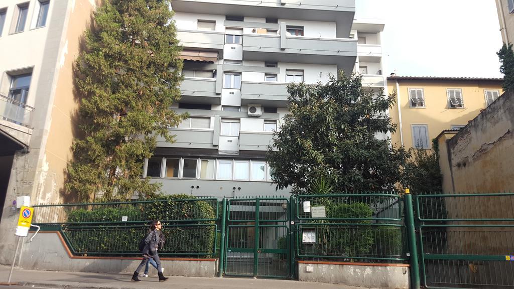 Simple Station Stay Florence Exterior photo